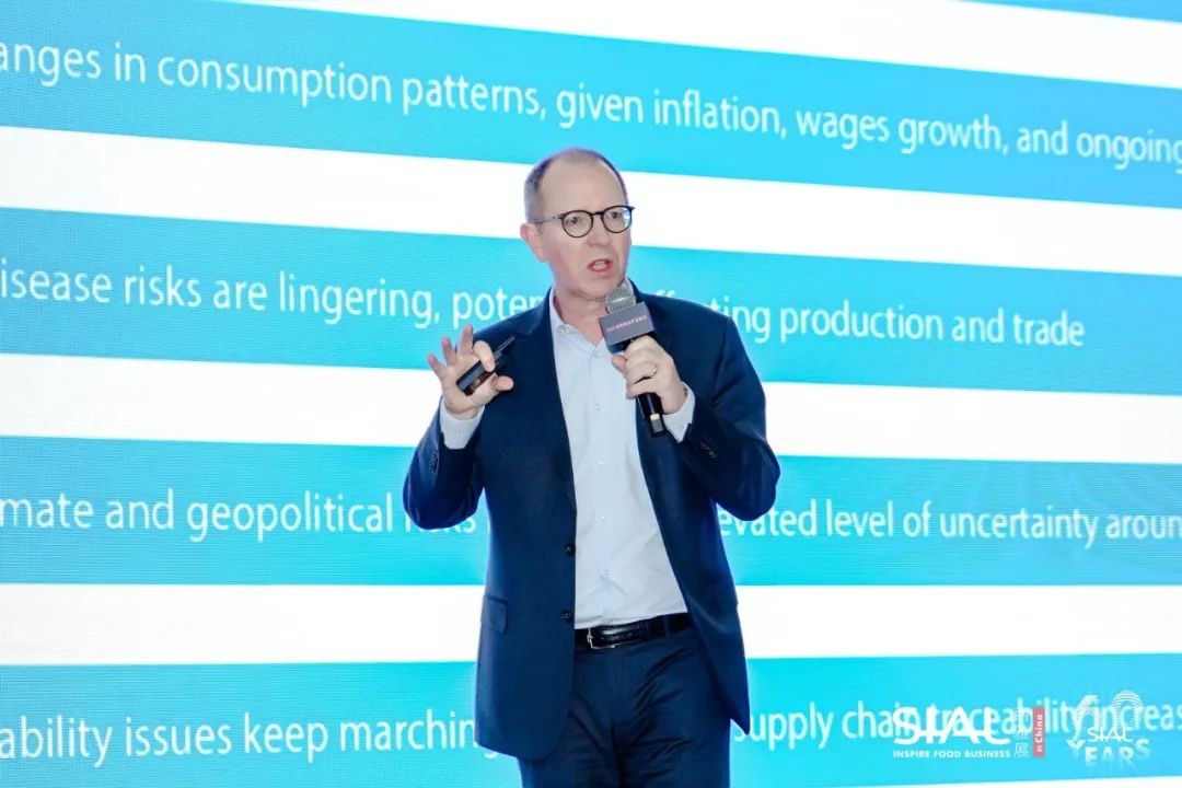 荷蘭合作銀行全球策略師Justin Sherrard